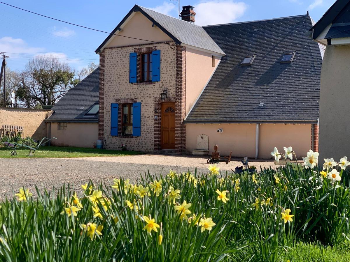 Bed and Breakfast Les Logis Du Breuil Marcheville Экстерьер фото