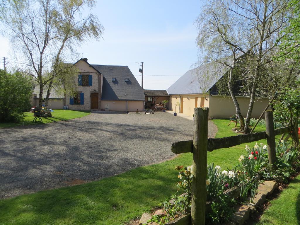 Bed and Breakfast Les Logis Du Breuil Marcheville Экстерьер фото