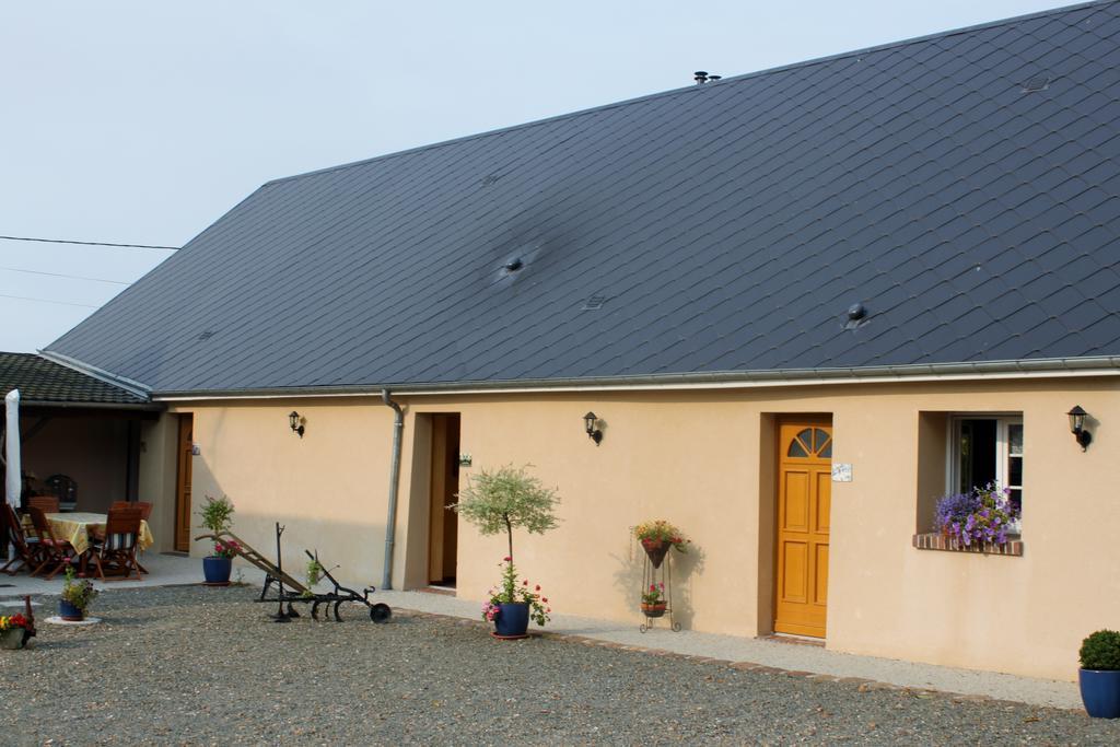 Bed and Breakfast Les Logis Du Breuil Marcheville Экстерьер фото