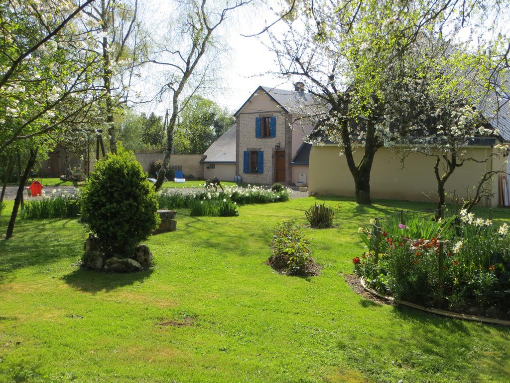 Bed and Breakfast Les Logis Du Breuil Marcheville Экстерьер фото