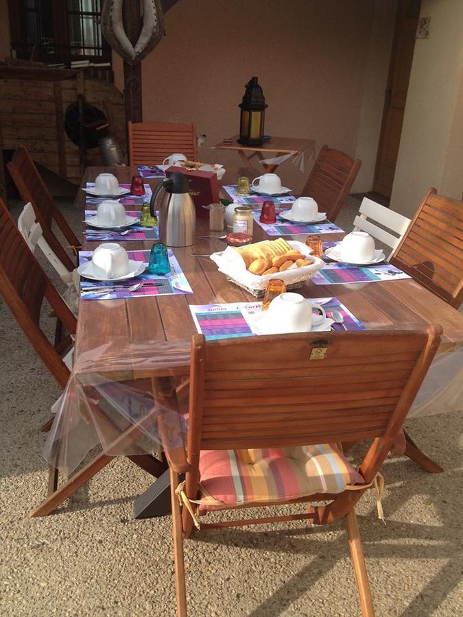 Bed and Breakfast Les Logis Du Breuil Marcheville Экстерьер фото